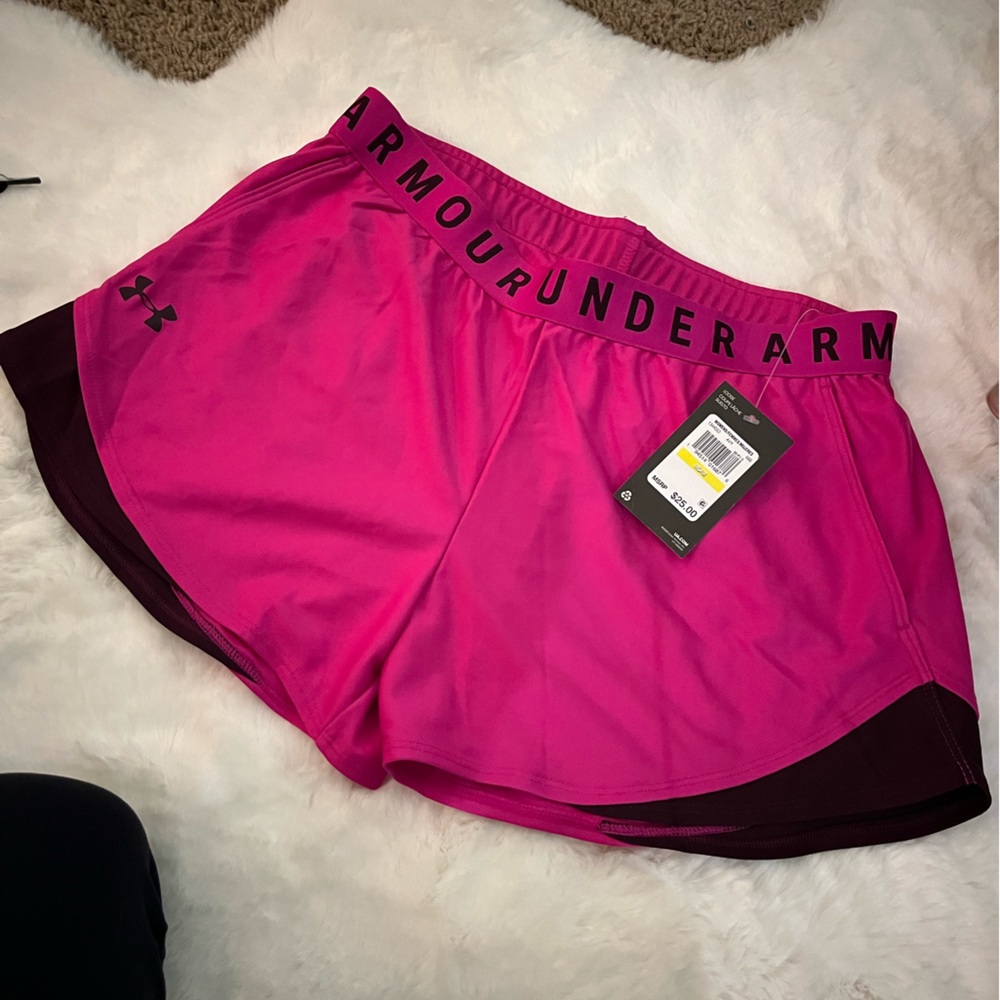 NWT Under Armour shorts medium